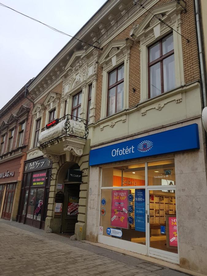 Fit Paradise Apartman Miskolc Eksteriør bilde